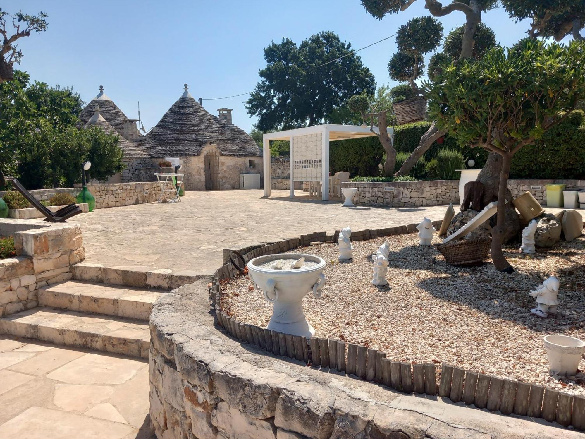 アルベロベッロ Trullo Monte Del Saleゲストハウス エクステリア 写真
