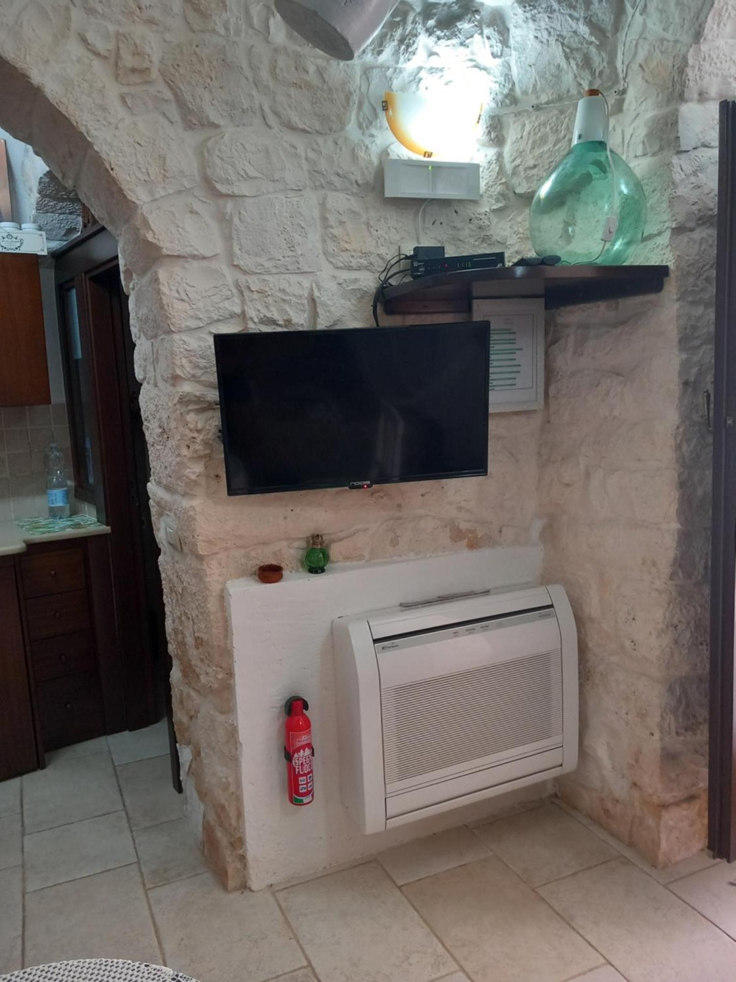 アルベロベッロ Trullo Monte Del Saleゲストハウス エクステリア 写真