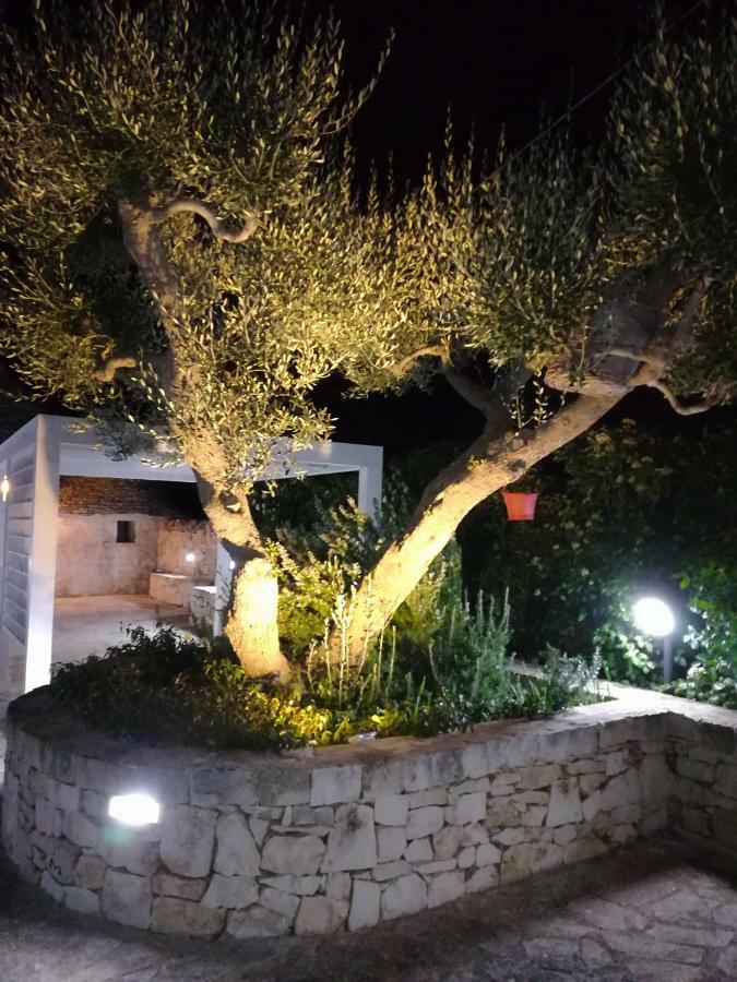 アルベロベッロ Trullo Monte Del Saleゲストハウス エクステリア 写真